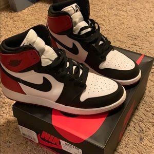 Retro Air Jordan 1 Black Toes size 6.5GS Wms 8